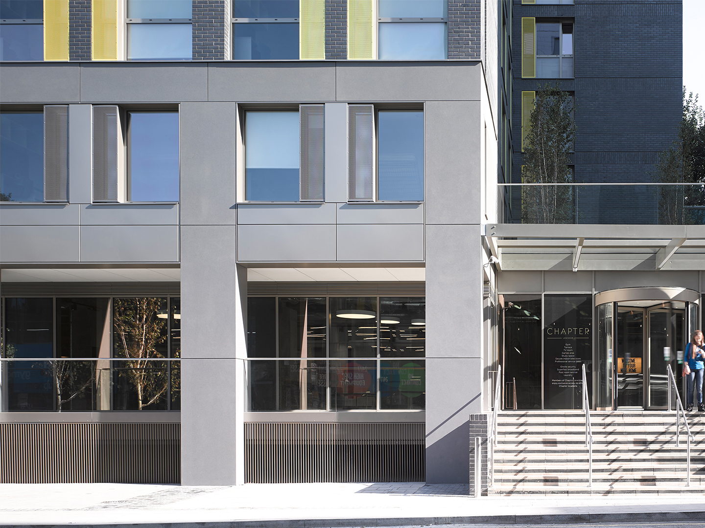 ©Nick Guttridge ©Morley von Sternberg