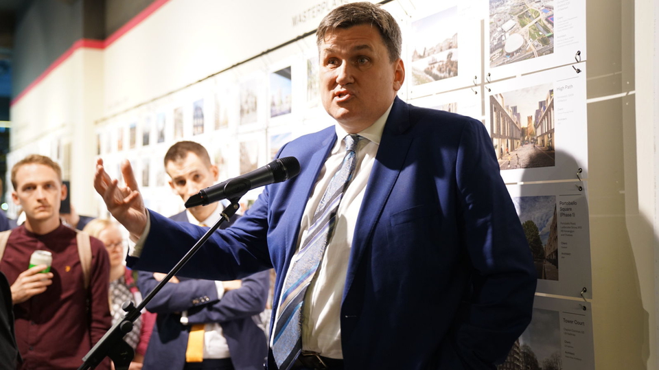 Malthouse makes plea for quality in public housing