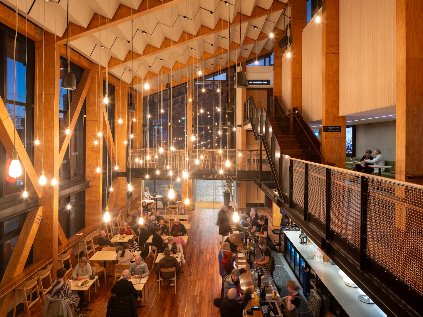 Cities Dialogue: Designing cultural and leisure destinations for global cities